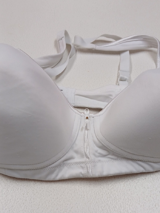 Curvation Other - White Molded Cup Convertible Bra with Supportive Underband
